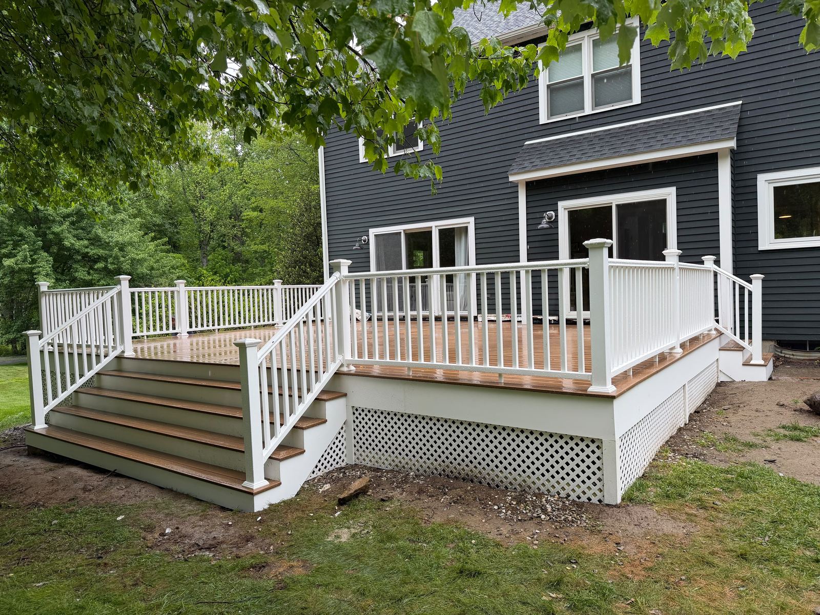 Completed custom deck built by Premier Wood Carpentry in Danbury, CT